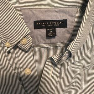 Banana Republic Men's Striped Blue Shirt